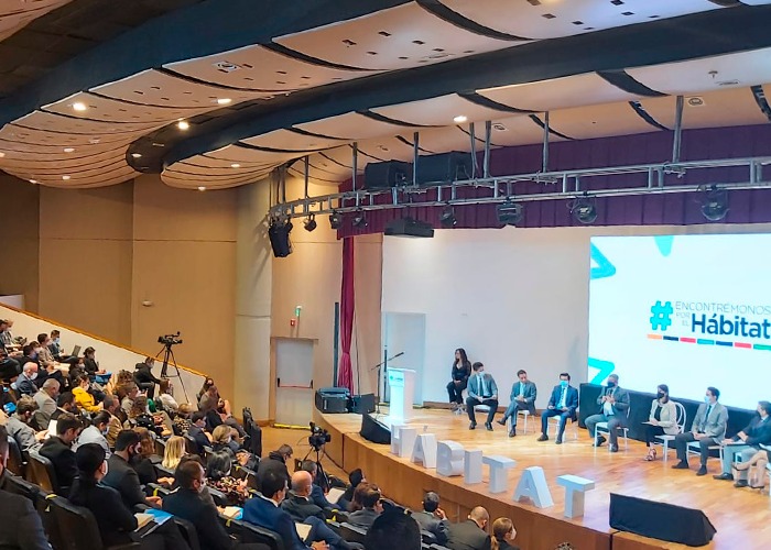 Superintendente participa en el foro por hábitat y vivienda