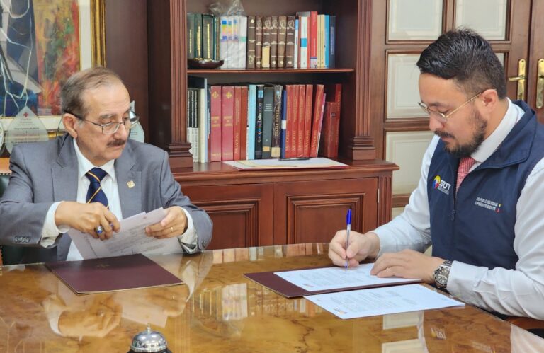 Convenio con la UCSG promoverá investigación y capacitación