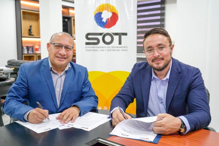 FIRMA DE CONVENIO ENTRE SOT Y UPSE