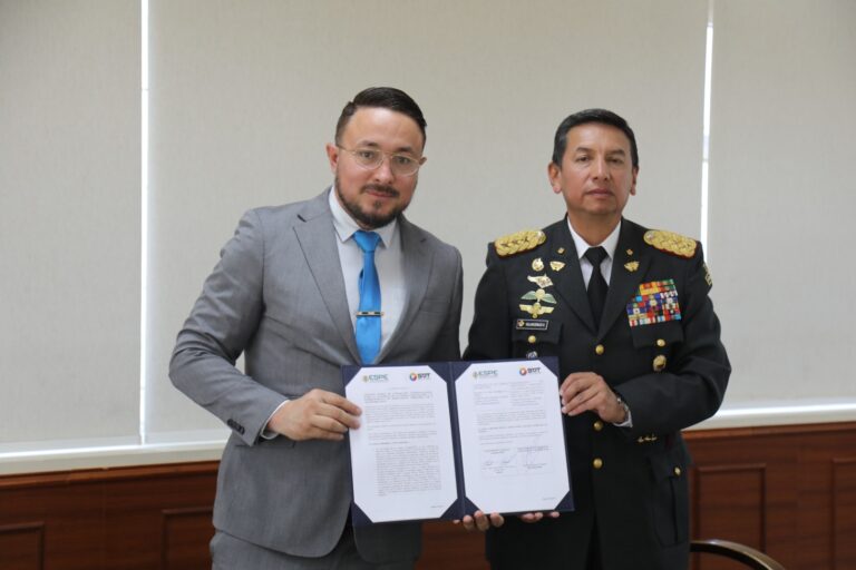 FIRMA DE CONVENIO ENTRE SOT Y ESPE