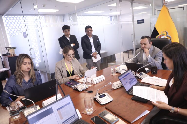 REFORMAS AL COOTAD RECIBE APORTES TÉCNICOS DE LA SOT